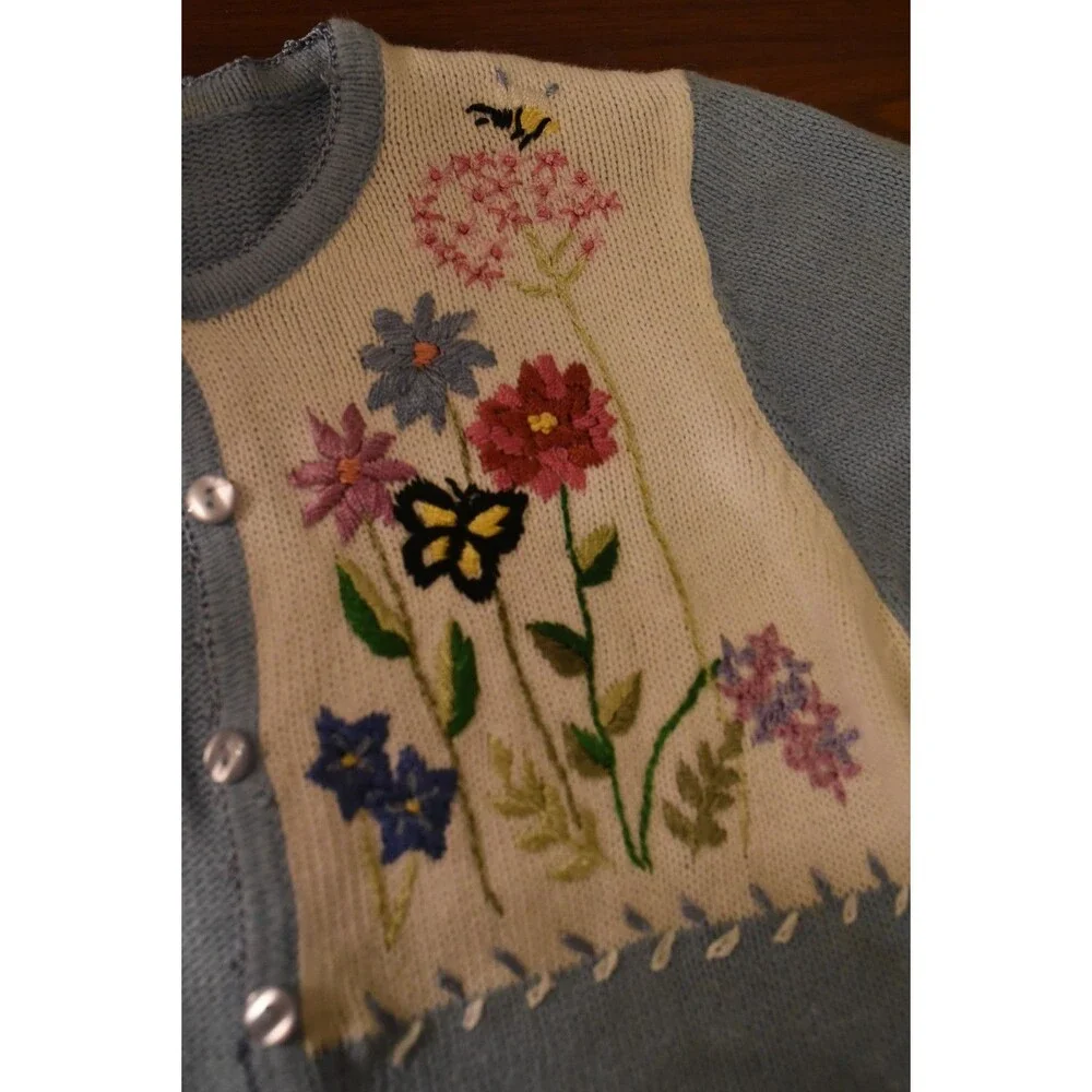 Haband Embroidered Sweater Size Medium Women's Cottagecore floral romantic - Picture 6 of 7